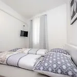 Elegant Apartment Sibenik Center With Balcony & Private Parking