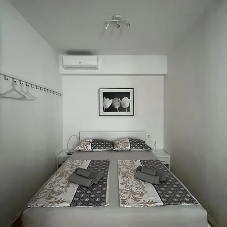 Elegant Apartment Sibenik Center With Balcony & Private Parking Šibenik