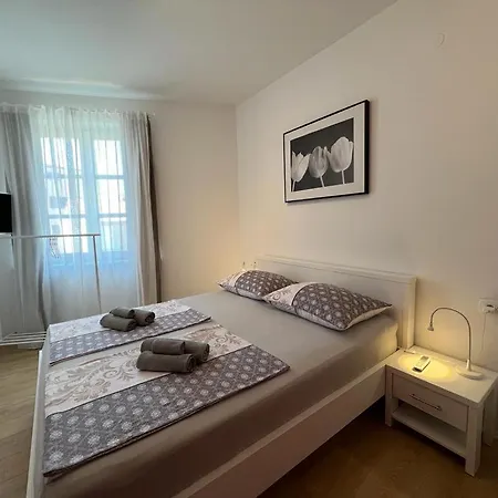 Elegant Apartment Sibenik Center With Balcony & Private Parking * Šibenik