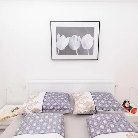 Elegant Apartment Sibenik Center With Balcony & Private Parking *