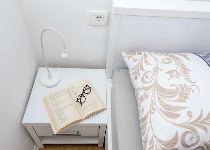 Bella Upscale - Premium Center & Free Private Parking * Szybenik